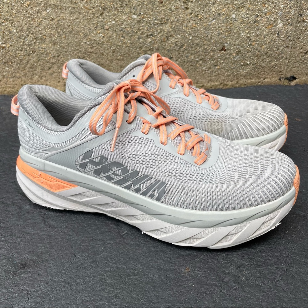 HOKA ONE ONE Women's Size 9 Bondi 7 Shoe Sneaker Running Athletic